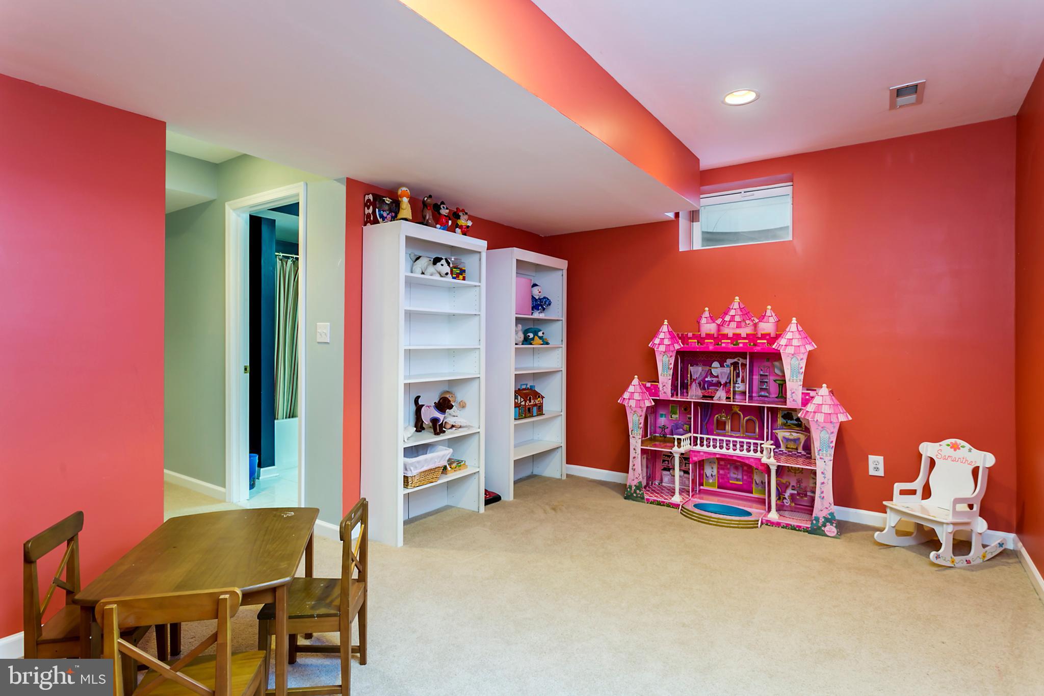 13 Johnson Road Pasadena, MD 21122 - Photo 26 of 28 Basement Play room