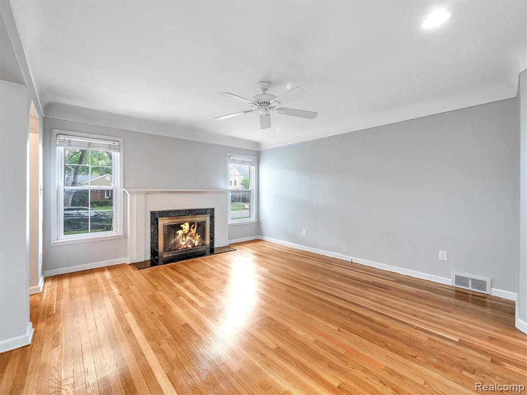 2736 Pembroke Road Birmingham, MI 48009 - Photo 6 of 36