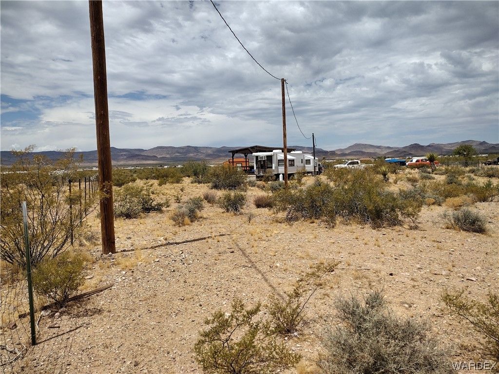 4681 Estrella Road Golden Valley, AZ 86413 - Photo 16 of 28 Gallery Image 16