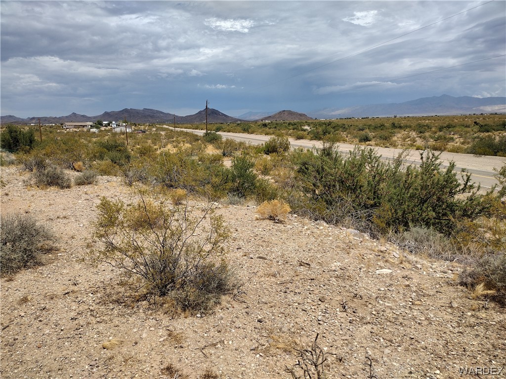 4681 Estrella Road Golden Valley, AZ 86413 - Photo 10 of 28 Gallery Image 10