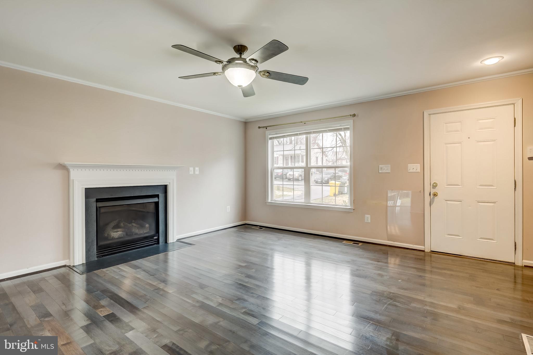 3517 Oak Road Laurel, MD 20724 - Photo 5 of 38 Gallery Image 5