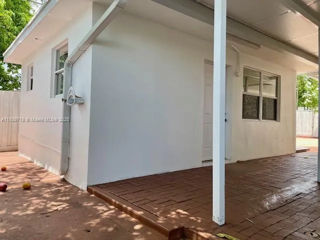 $870,000 | 330 West 40th Place, Hialeah, FL 33012