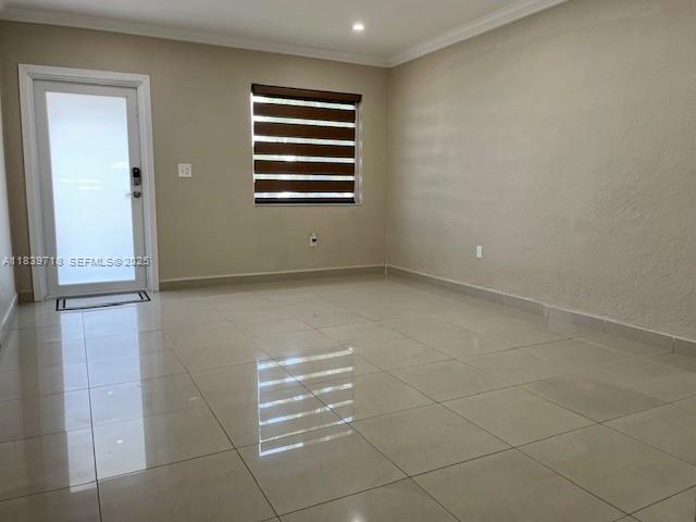 330 West 40th Place Hialeah, FL 33012 - Photo 4 of 20 a view of room and window