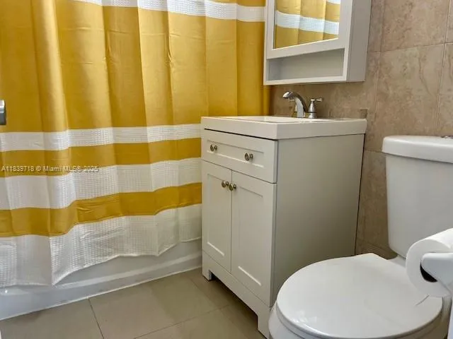 $870,000 | 330 West 40th Place, Hialeah, FL 33012