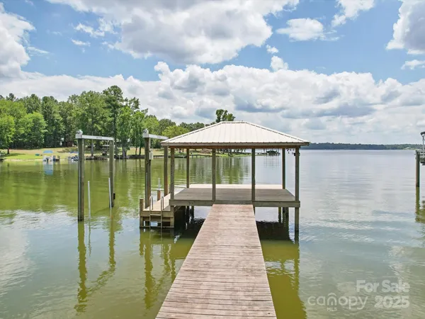 $699,900 | 2364 Lakeside Drive, Liberty Hill, SC 29074