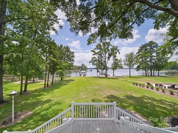 $699,900 | 2364 Lakeside Drive, Liberty Hill, SC 29074