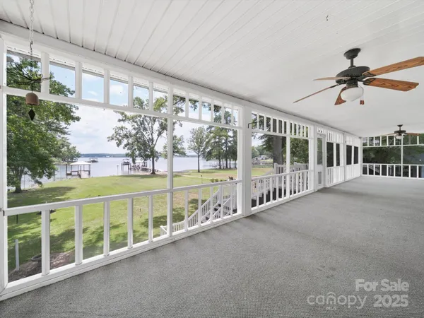 $699,900 | 2364 Lakeside Drive, Liberty Hill, SC 29074