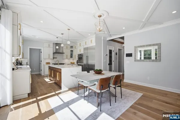 $2,490,000 | 116 Cedar Lane, Closter, NJ 07624