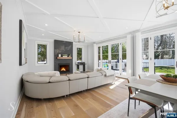$2,490,000 | 116 Cedar Lane, Closter, NJ 07624