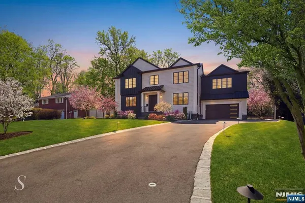 $2,490,000 | 116 Cedar Lane, Closter, NJ 07624