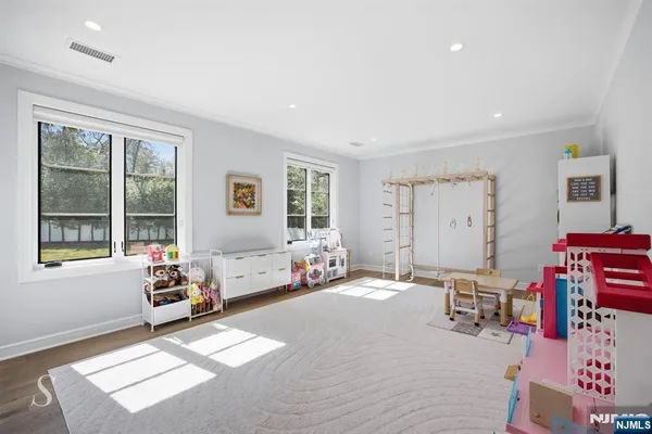 $2,490,000 | 116 Cedar Lane, Closter, NJ 07624