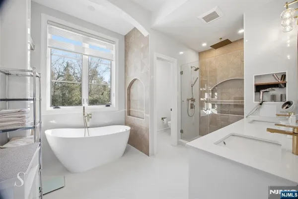 $2,490,000 | 116 Cedar Lane, Closter, NJ 07624