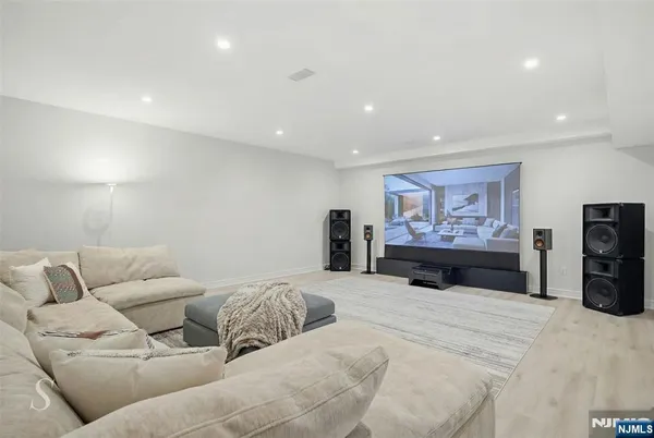 $2,490,000 | 116 Cedar Lane, Closter, NJ 07624