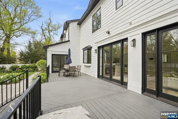 $2,490,000 | 116 Cedar Lane, Closter, NJ 07624