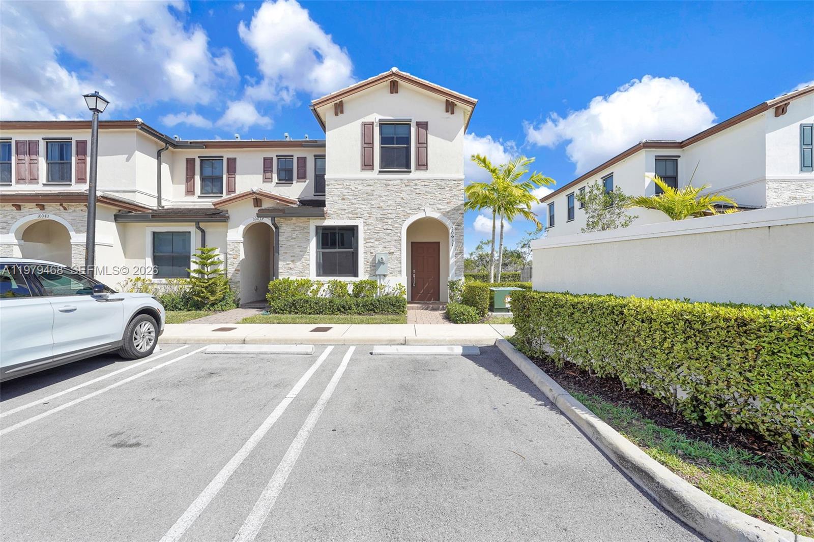 10031 Southwest 228th Terrace Miami, FL 33190 - Photo 16 of 64