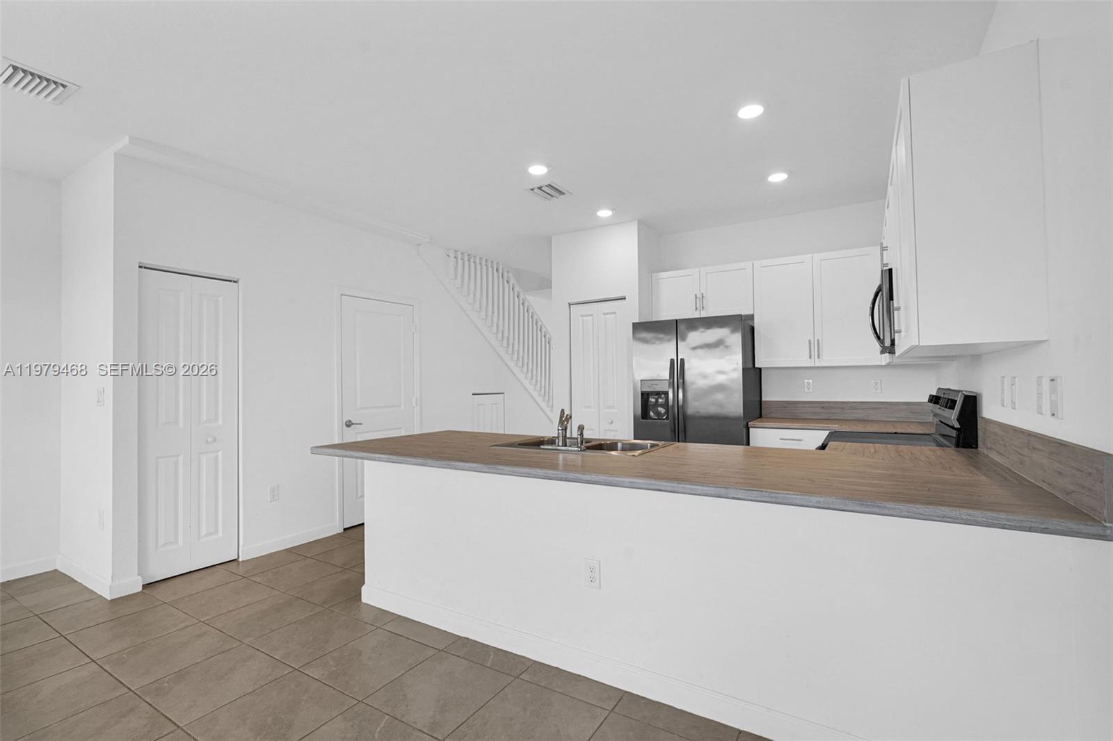 10031 Southwest 228th Terrace Miami, FL 33190 - Photo 40 of 64