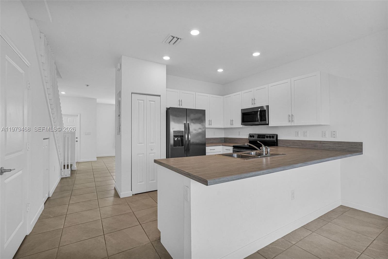 10031 Southwest 228th Terrace Miami, FL 33190 - Photo 41 of 64