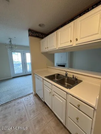 $1,700 | 803 Bryce Court, Unit G, Wilmington, NC 28405