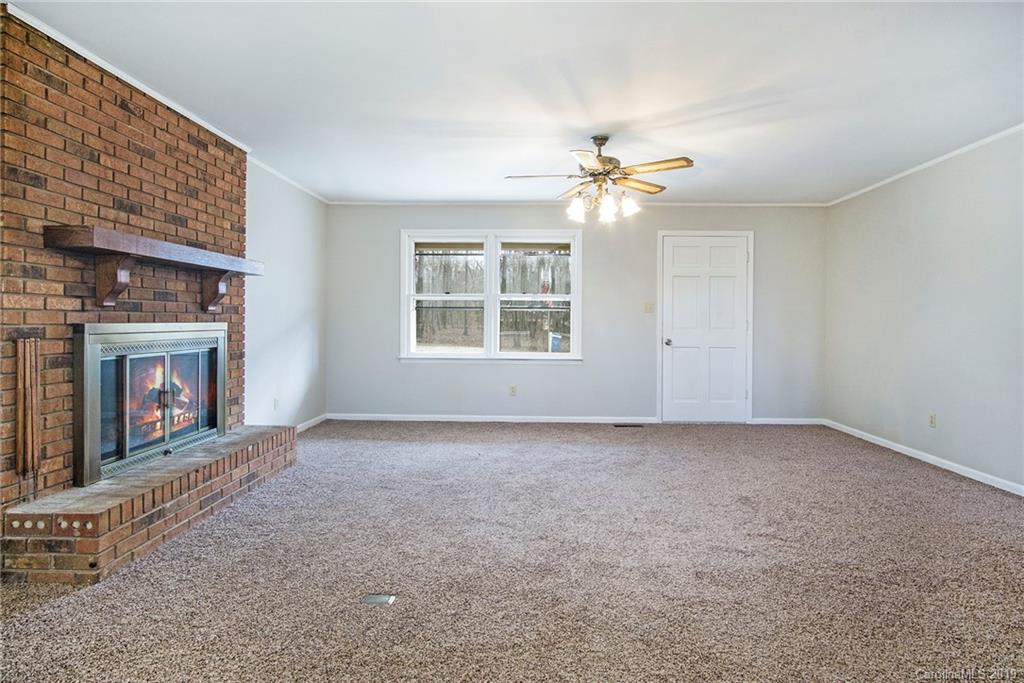 1809 Rippy Lane Lincolnton, NC 28092 - Photo 3 of 13 Gallery Image 3