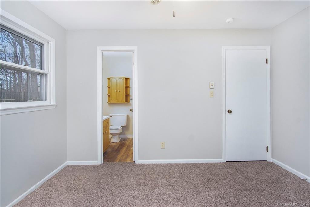 1809 Rippy Lane Lincolnton, NC 28092 - Photo 4 of 13 Gallery Image 4