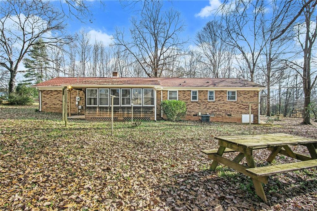 1809 Rippy Lane Lincolnton, NC 28092 - Photo 5 of 13 Gallery Image 5