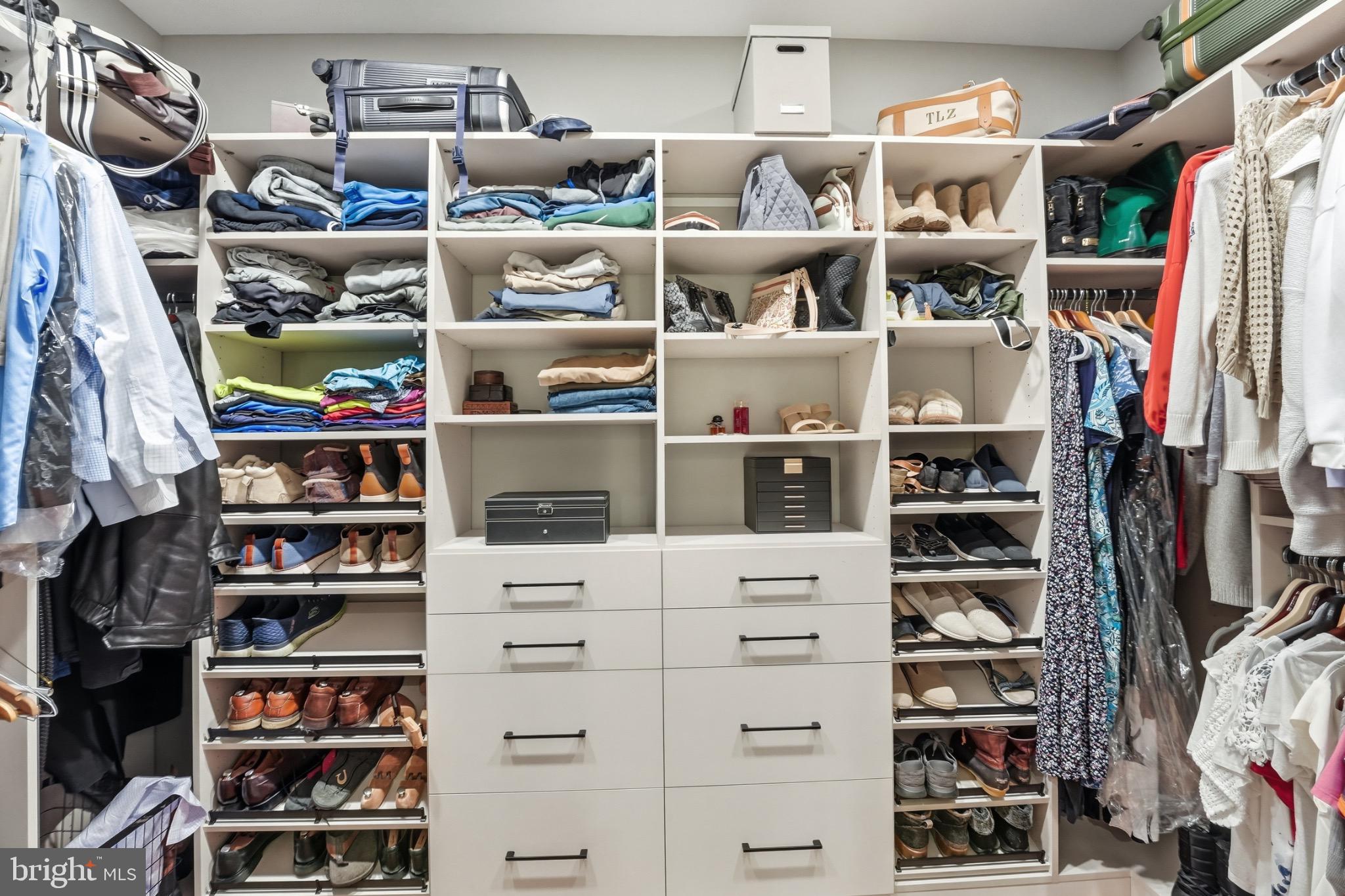 4873 Point Road Warrenton, VA 20187 - Photo 19 of 41 Primary Closet