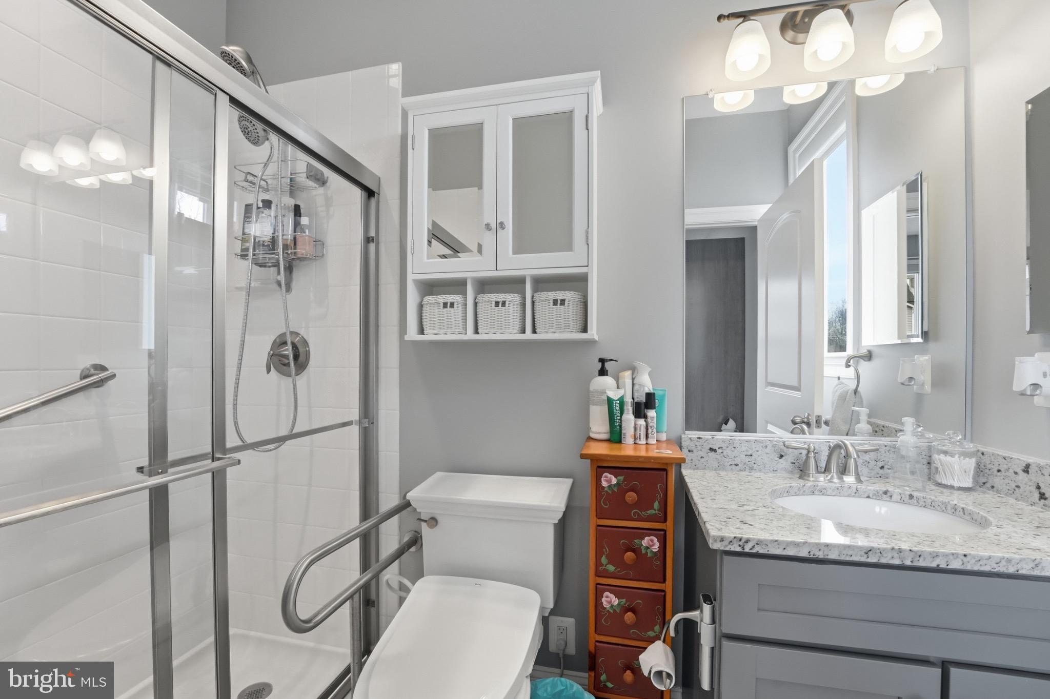 4873 Point Road Warrenton, VA 20187 - Photo 23 of 41 2nd Main Floor Ensuite, ADA Compliant