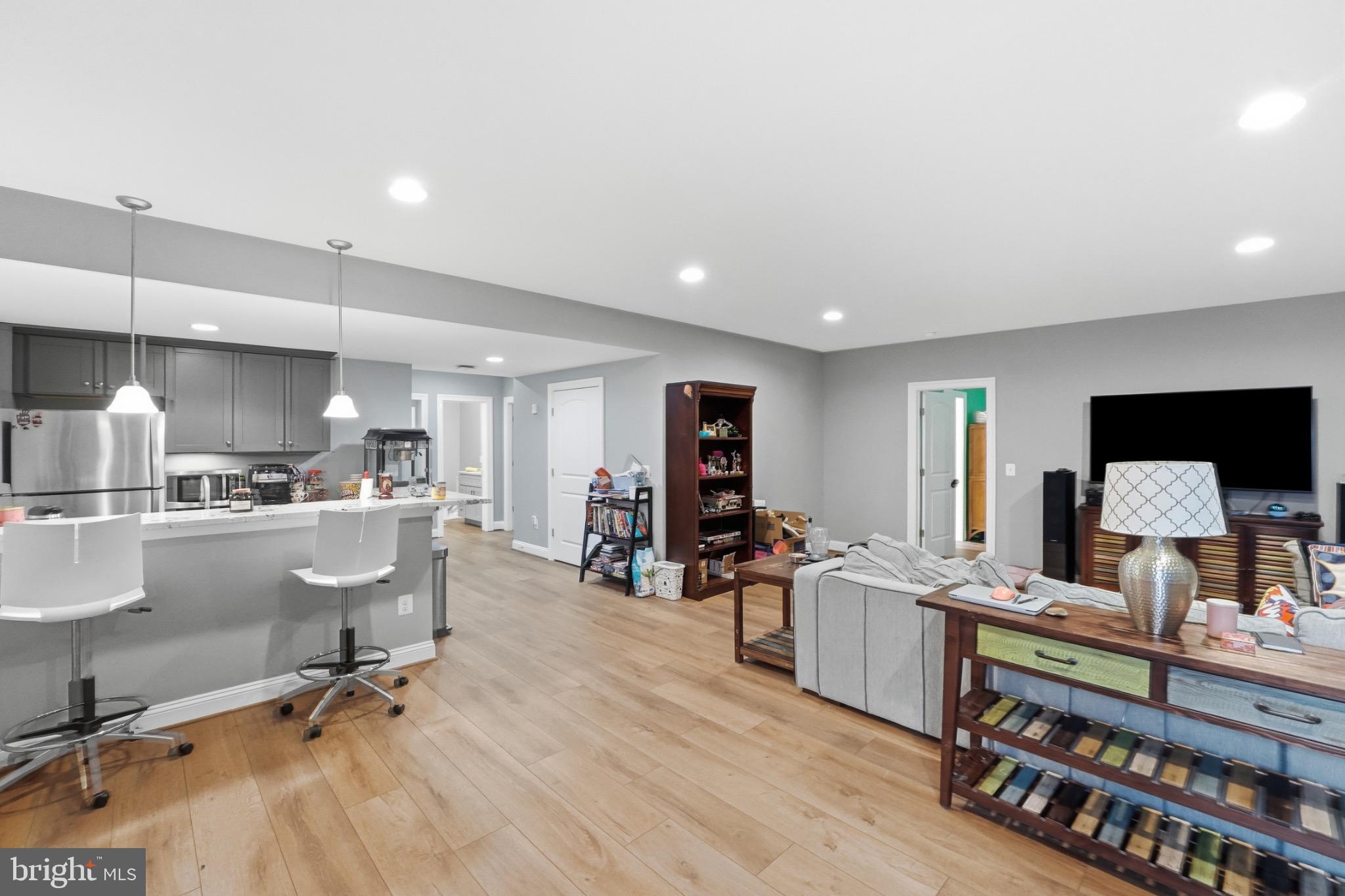 4873 Point Road Warrenton, VA 20187 - Photo 28 of 41 Modern open-concept living space.