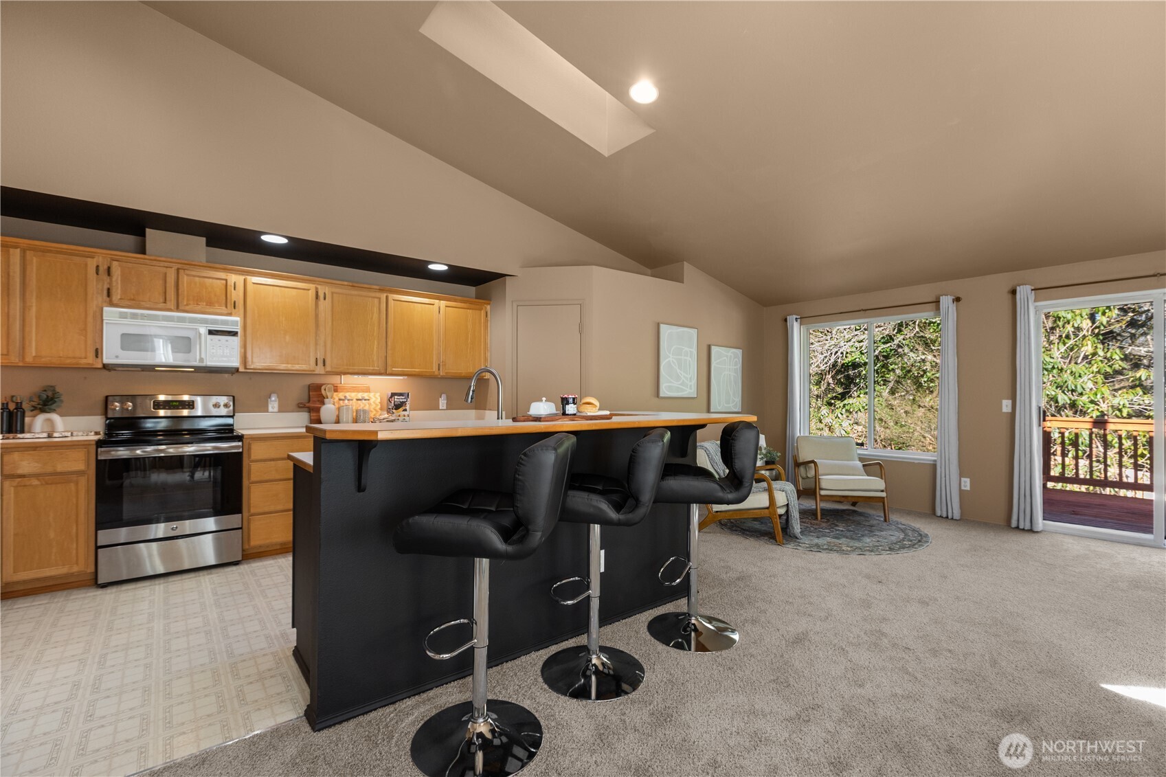 14212 Southeast 188 Way Renton, WA 98058 - Photo 13 of 31 Gallery Image 13