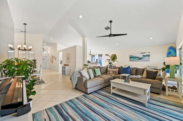 $3,400 | 865 Southeast Westminster Place, Stuart, FL 34997