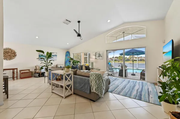 $3,400 | 865 Southeast Westminster Place, Stuart, FL 34997