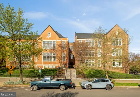 $689,000 | 440 12th Street Northeast, Unit 211, Washington, DC 20002