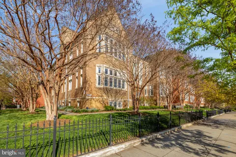 $689,000 | 440 12th Street Northeast, Unit 211, Washington, DC 20002