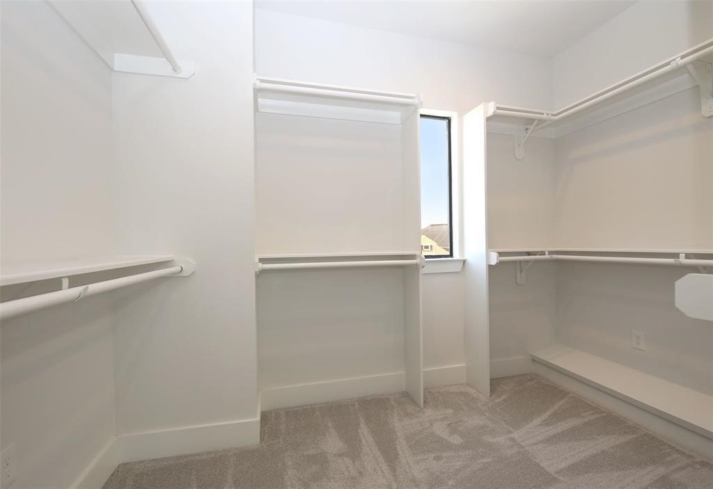 820 West 22nd Street Houston, TX 77008 - Photo 28 of 28 a view of an empty walk in closet