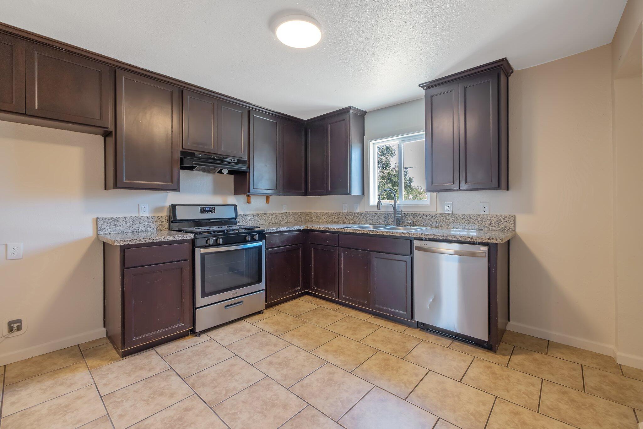416 South Lafond Road Tipton, CA 93272 - Photo 14 of 34 14-web-or-mls-713A6580