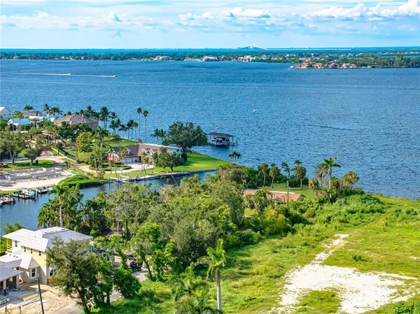 $3,100,000 | 3620 Riverview Boulevard, Bradenton, FL 34209