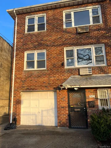 $3,500 | 547 Eldert Lane | City Line