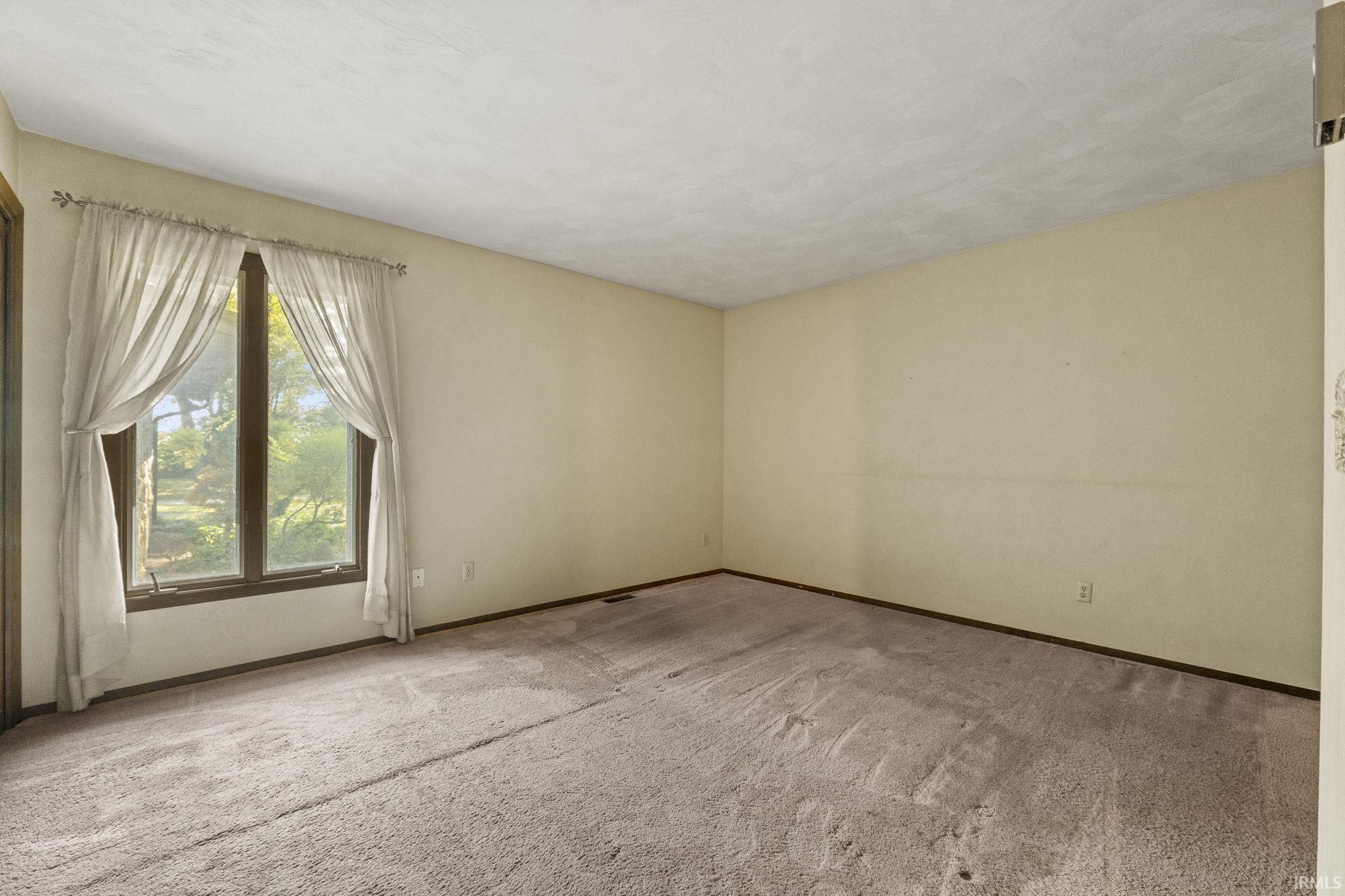 8812 Lafayette Center Road Yoder, IN 46798 - Photo 19 of 35