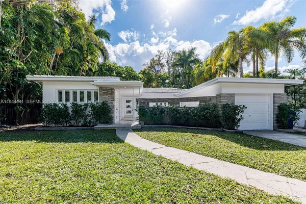 $6,700 | 680 Northeast 57th Street, Miami, FL 33137