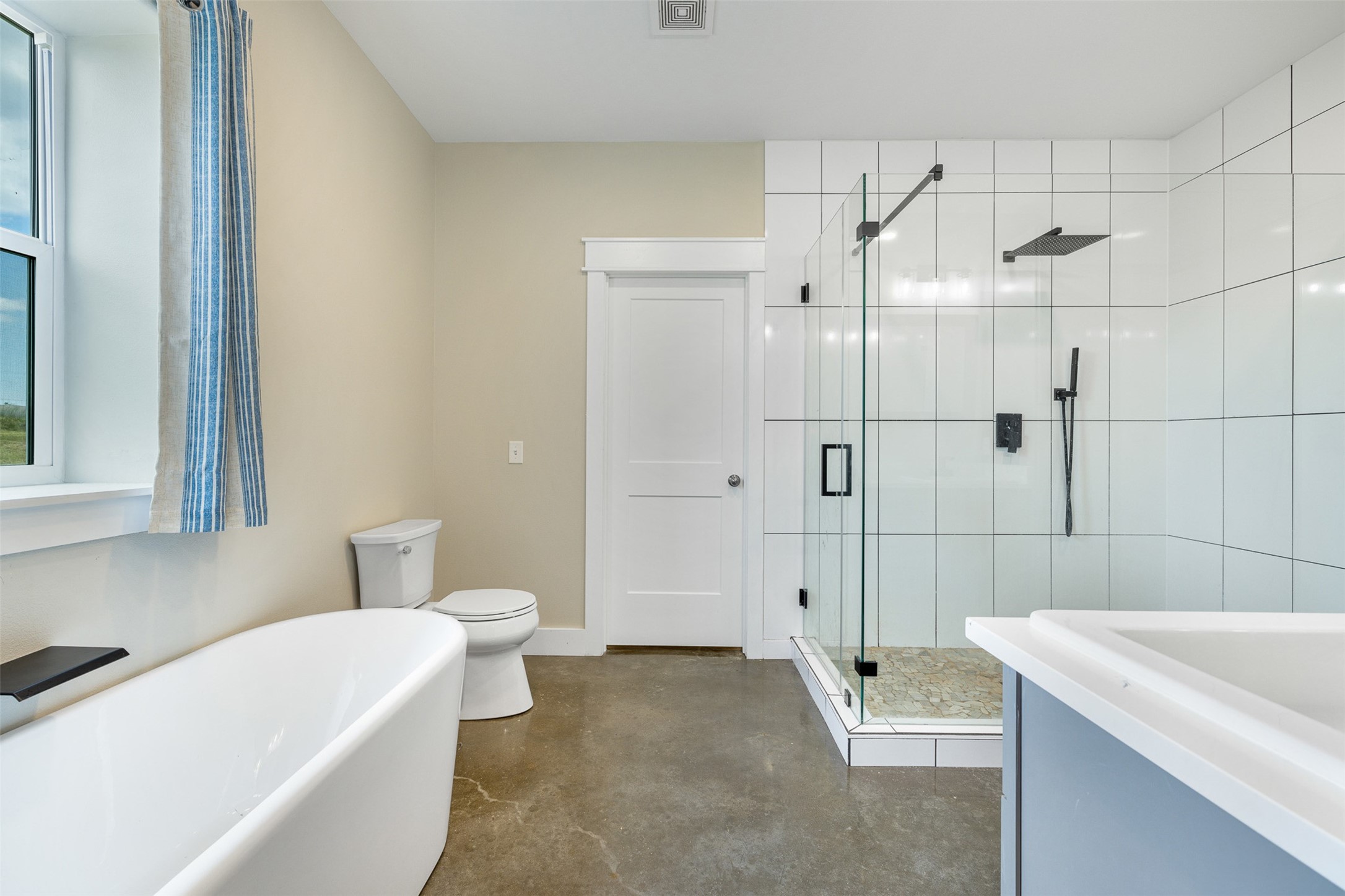 4330 Post Oak Point Road New Ulm, TX 78950 - Photo 12 of 43