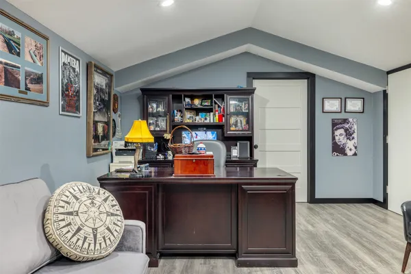 $995,000 | 4330 Post Oak Point Road, New Ulm, TX 78950