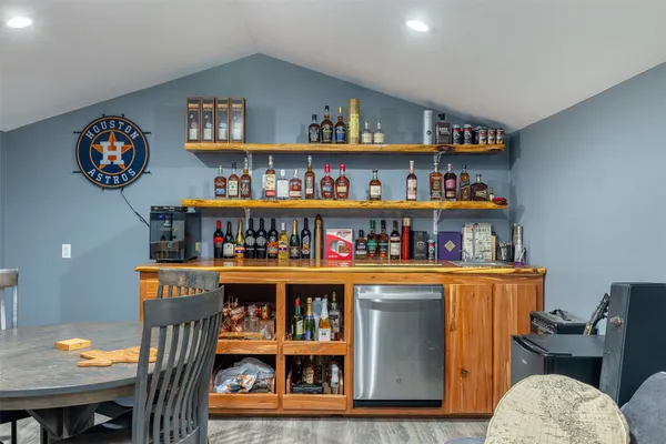 $995,000 | 4330 Post Oak Point Road, New Ulm, TX 78950