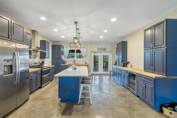 $995,000 | 4330 Post Oak Point Road, New Ulm, TX 78950