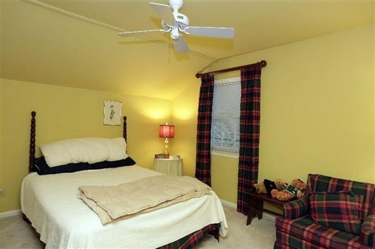 816 Cahaba Road Lexington, KY 40502 - Photo 12 of 25 Another bedroom on this level