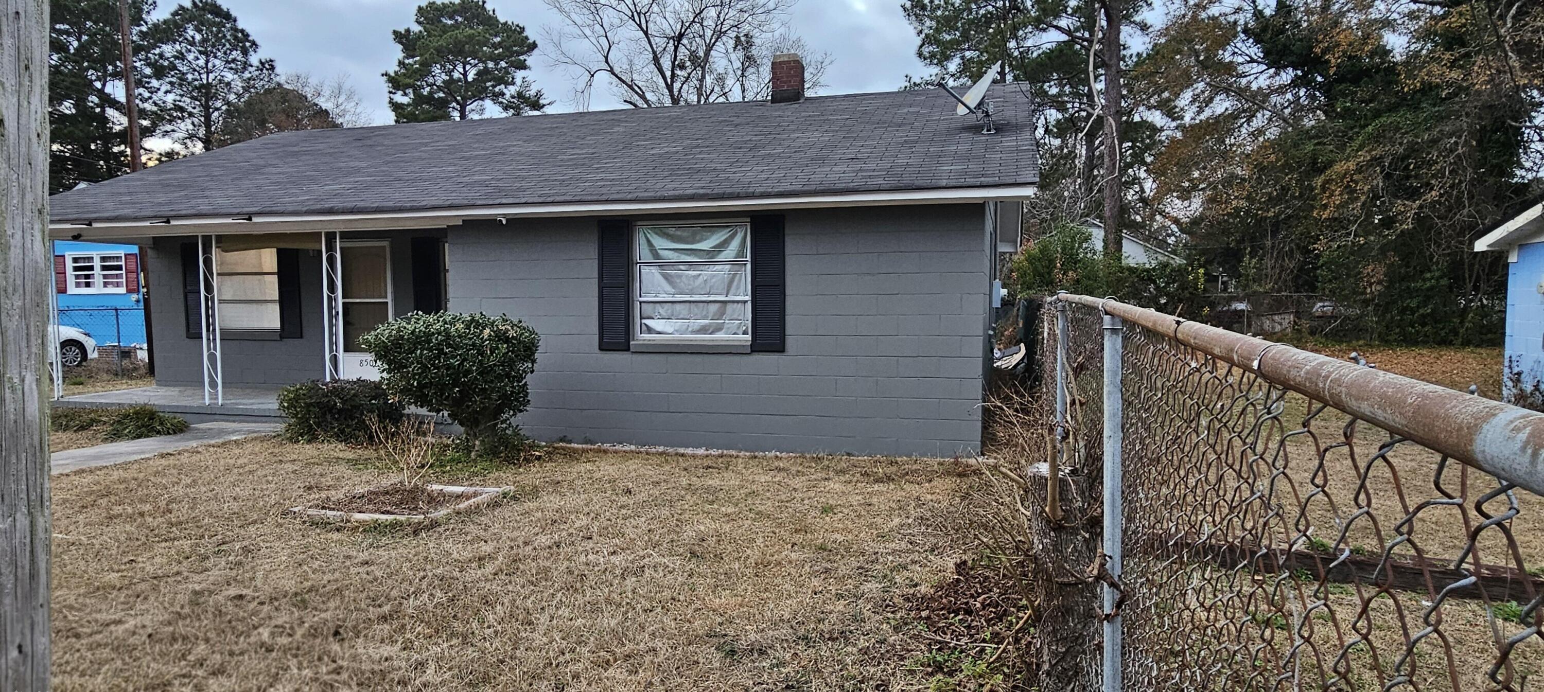 850 Hampton Street Elloree, SC 29047 - Photo 2 of 11 02_beyc69afa8ba5065e