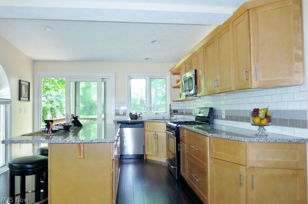 3196 Rumson Road Cleveland, OH 44118 - Photo 11 of 21