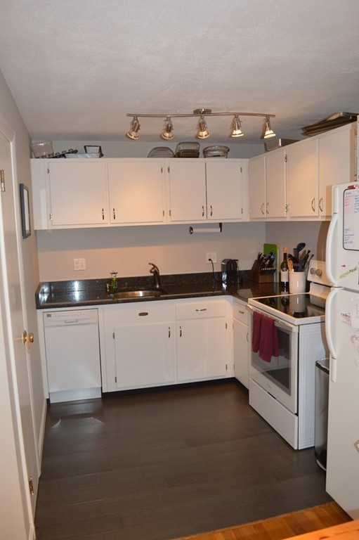 8 Riverside Street, Unit 34 Watertown, MA 02472 - Photo 3 of 9 Gallery Image 3