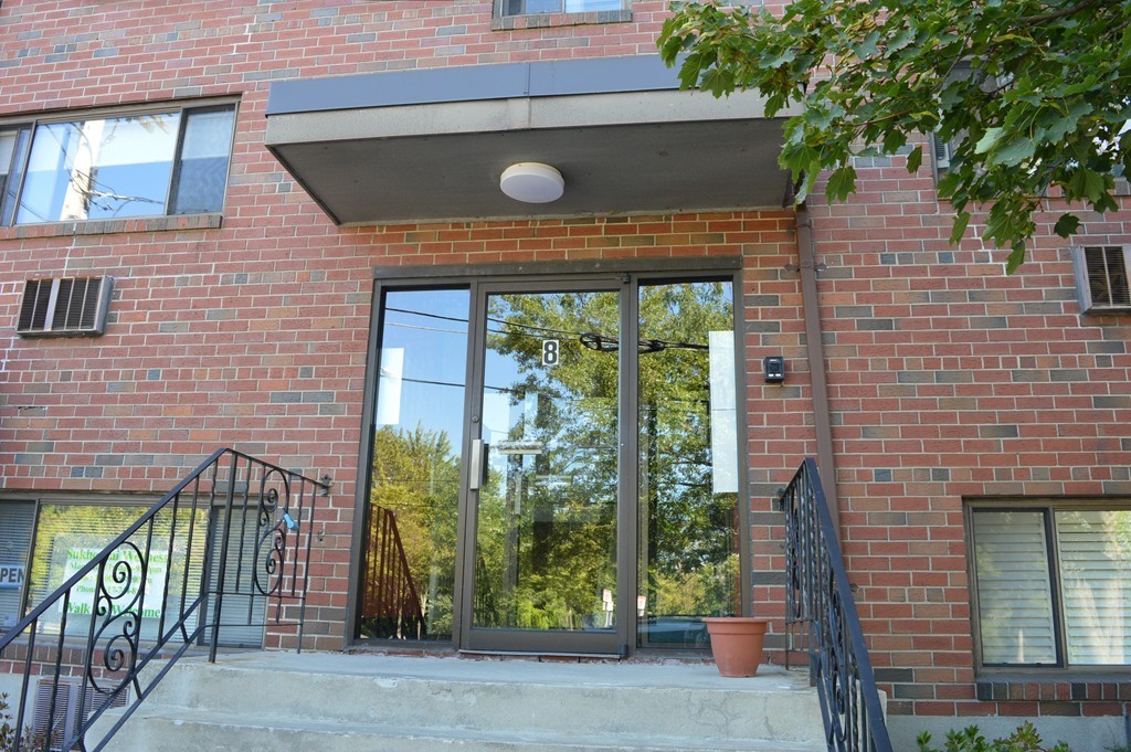 8 Riverside Street, Unit 34 Watertown, MA 02472 - Photo 6 of 9 Gallery Image 6