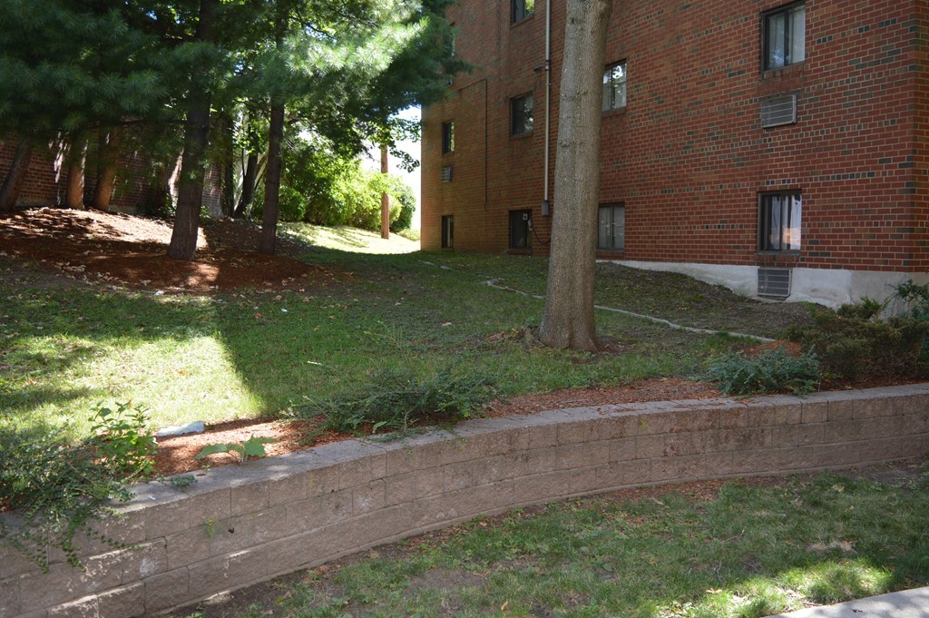 8 Riverside Street, Unit 34 Watertown, MA 02472 - Photo 9 of 9 Gallery Image 9