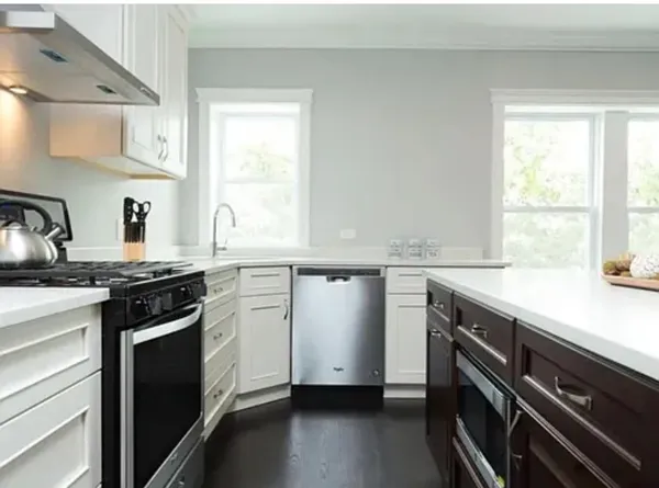 $2,900 | 3380 North Milwaukee Avenue, Unit 2A, Chicago, IL 60641